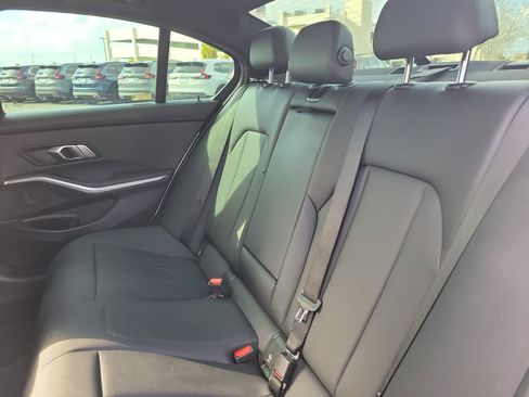 Used 2020 BMW 330i Sedan w/ Convenience Package image 14