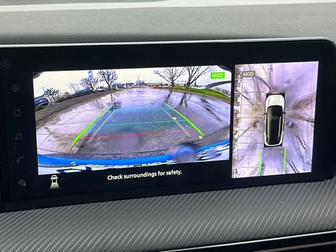 Used 2025 Nissan Kicks SR image 19