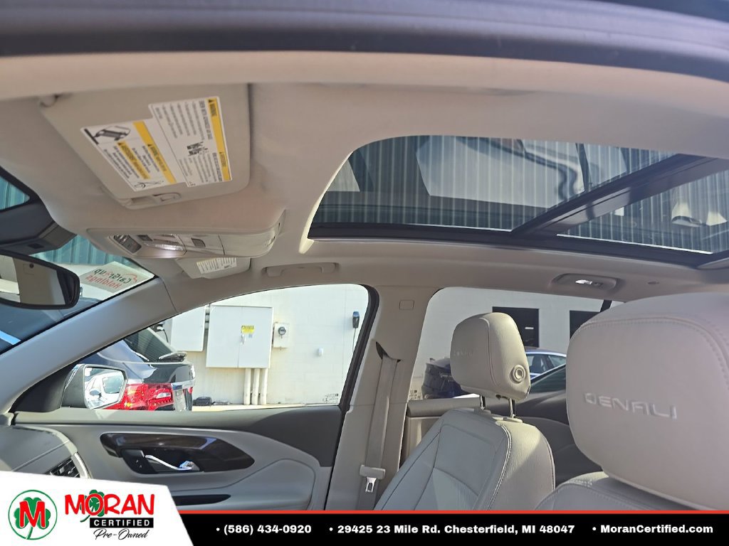 Used 2020 GMC Terrain Denali w/ Denali Premium Package AWD/4WD image 15
