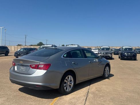 Used 2025 Chevrolet Malibu LT FWD image 21
