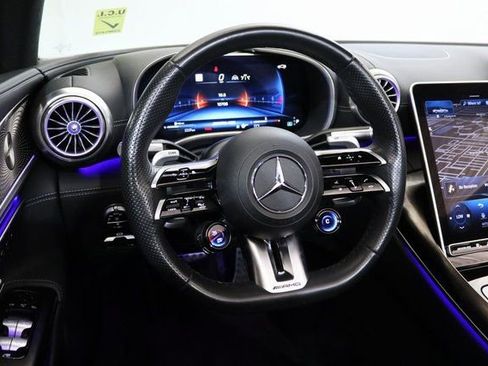Used 2022 Mercedes-Benz SL 55 AMG 4MATIC w/ Driver Assistance Package image 22