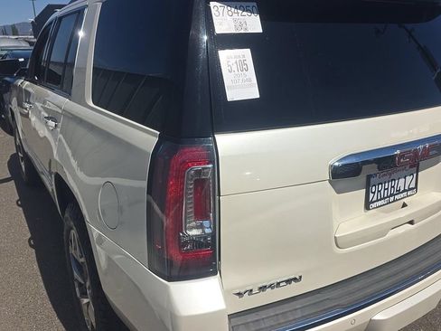 Used 2015 GMC Yukon Denali w/ Premium Package RWD image 6