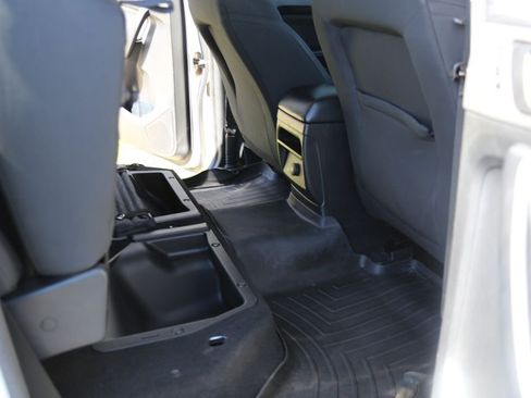 Used 2019 Ford Ranger XL w/ Equipment Group 101A Mid AWD/4WD image 19