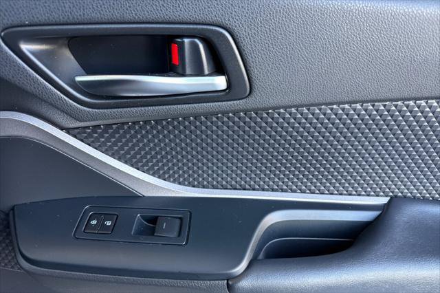 Certified 2020 Toyota C-HR LE FWD image 18