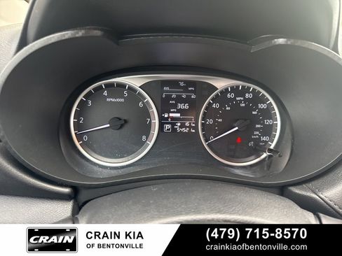 Used 2021 Nissan Versa S image 19