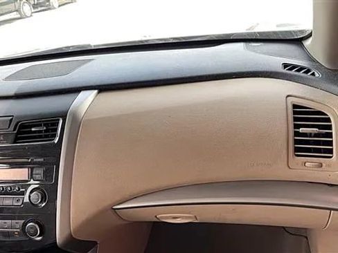 Used 2014 Nissan Altima 2.5 S FWD image 6