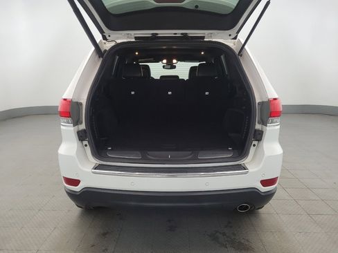 Used 2018 Jeep Grand Cherokee Limited image 29