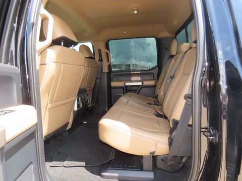 Used 2022 Ford F250 Lariat w/ Lariat Ultimate Package AWD/4WD image 21