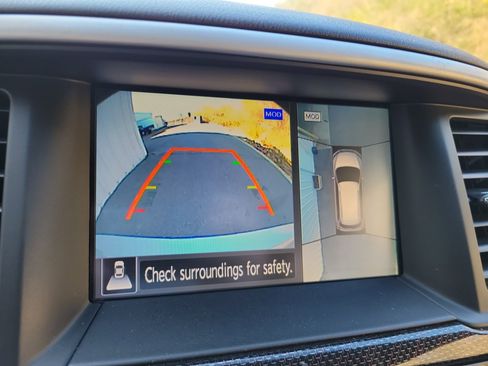 Used 2020 Nissan Pathfinder SL image 26