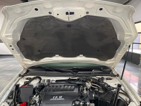 Used 2009 Chevrolet Impala SS w/ Convenience Package image 58