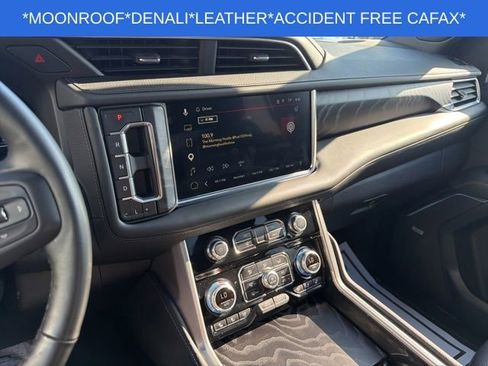 Used 2024 GMC Yukon XL Denali AWD/4WD image 34