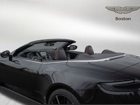 Used 2022 Aston Martin DB11 Volante image 15