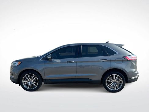 Used 2022 Ford Edge Titanium w/ Equipment Group 301A AWD/4WD image 5