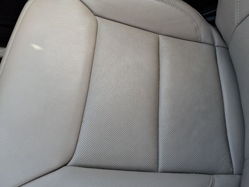 Used 2023 Ford Explorer Limited w/ Equipment Group 301A image 25