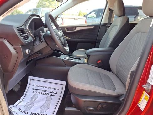 Used 2022 Ford Escape SE w/ Convenience Package image 12