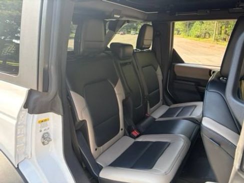 Used 2024 Ford Bronco Wildtrak AWD/4WD image 35