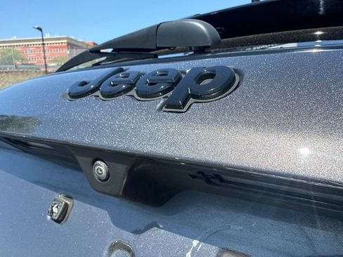 Used 2022 Jeep Compass Latitude AWD/4WD image 9
