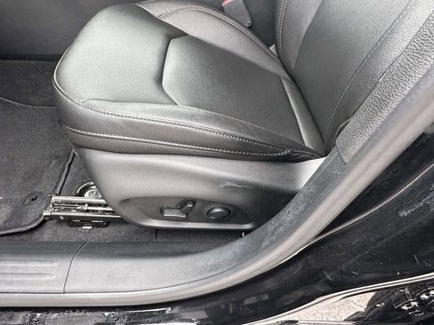 Used 2024 Jeep Compass Limited image 19