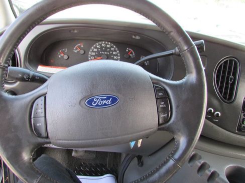 Used 2003 Ford E-150 and Econoline 150 Wagon image 26