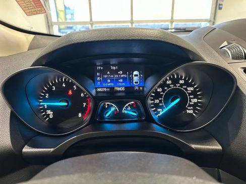 Used 2019 Ford Escape SE FWD image 5