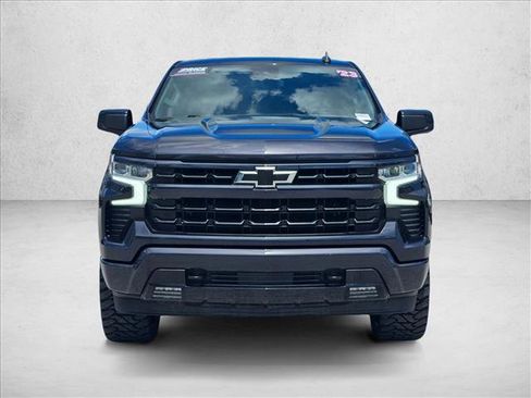 Used 2023 Chevrolet Silverado 1500 RST w/ Convenience Package II AWD/4WD image 2