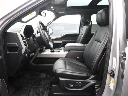 Used 2018 Ford F150 Lariat w/ Equipment Group 502A Luxury AWD/4WD image 10