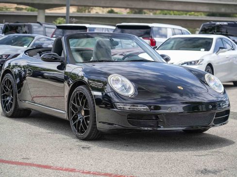 Used 2008 Porsche 911 Carrera RWD image 3