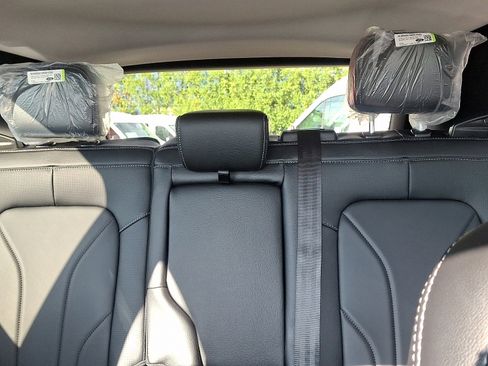 New 2025 Ford Escape Plug-in Hybrid w/ PHEV Premium Package image 13