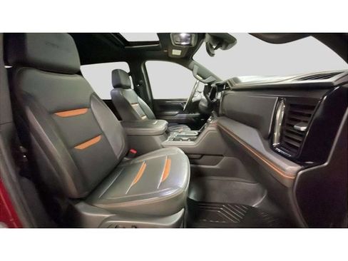 Used 2024 GMC Sierra 2500 AT4 w/ AT4 Premium Plus Package AWD/4WD image 19