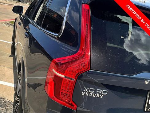 Certified 2023 Volvo XC90 B6 Plus image 40