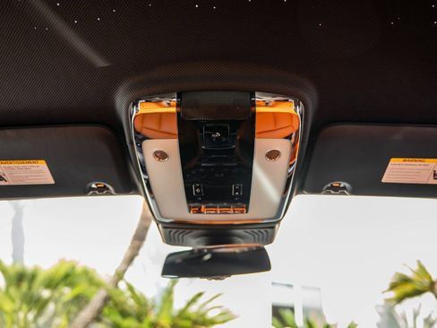 Used 2024 Rolls-Royce Ghost image 33