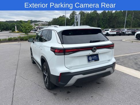 Certified 2025 Volkswagen Tiguan SE AWD/4WD image 8