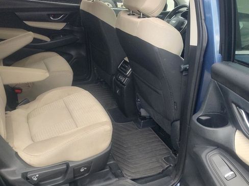 Used 2019 Subaru Ascent Premium AWD/4WD image 18