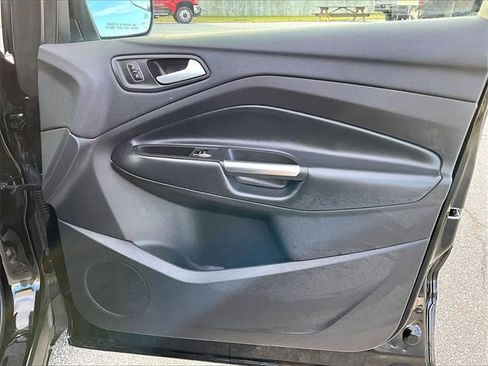 Used 2018 Ford Escape Titanium image 12