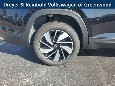 New 2026 Volkswagen Atlas SE image 3
