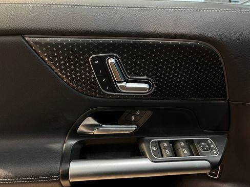 Used 2025 Mercedes-Benz GLA 250 image 22