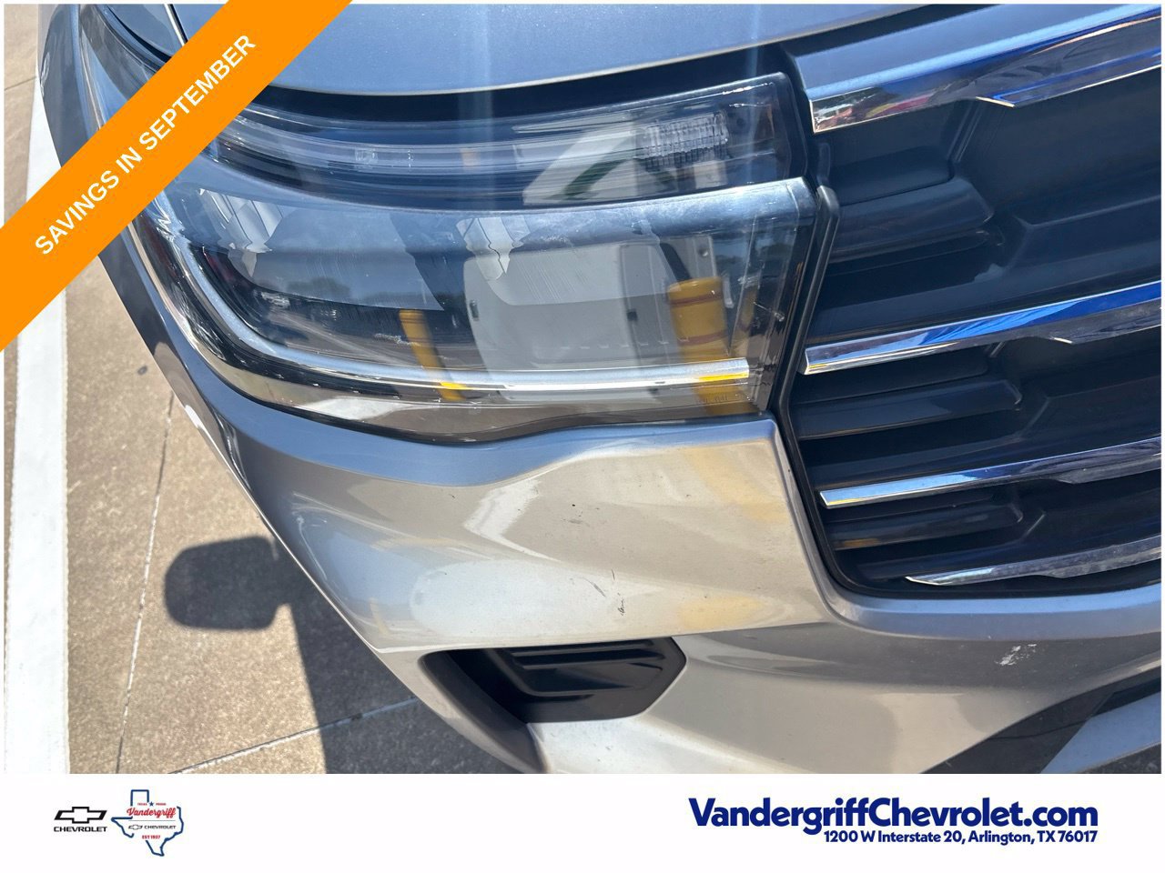 Used 2025 Ford Explorer Active RWD image 3