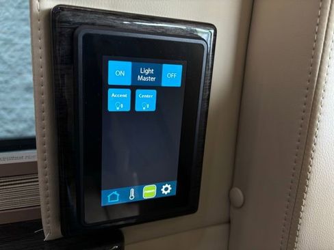 Used 2021 Mercedes-Benz Sprinter 3500 image 55