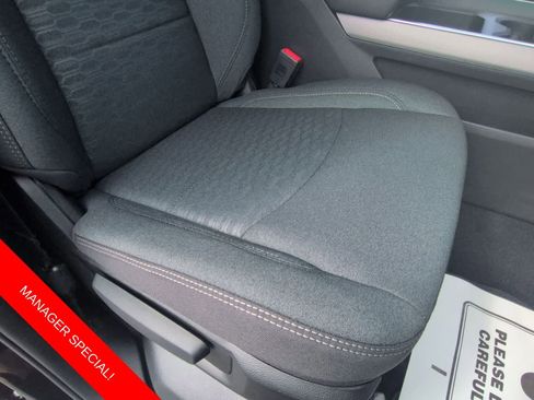 New 2026 RAM 2500 Big Horn AWD/4WD image 21