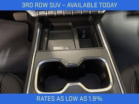 New 2026 GMC Acadia Elevation image 11