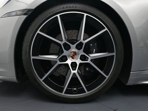 Used 2025 Porsche 911 Carrera T RWD image 26