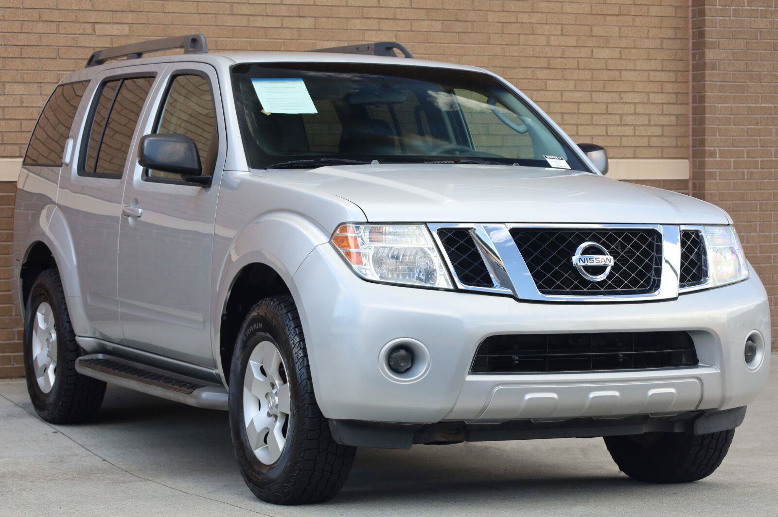 Used 2008 Nissan Pathfinder S AWD/4WD image 7