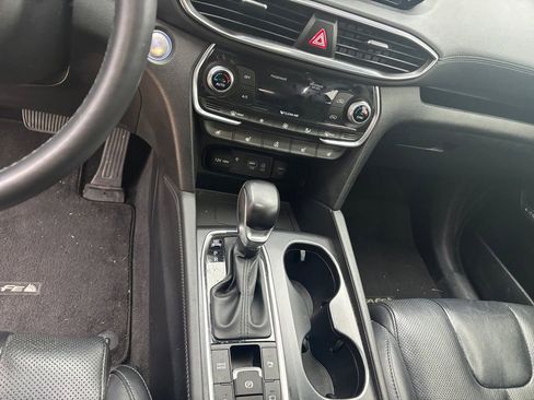 Used 2019 Hyundai Santa Fe FWD image 11