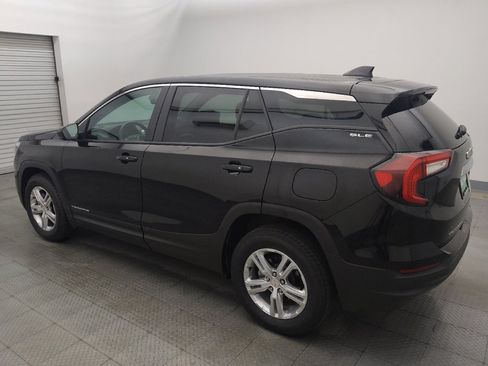 Used 2024 GMC Terrain SLE AWD/4WD image 3