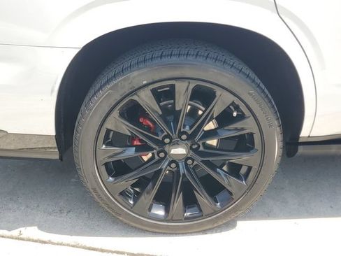 Certified 2026 Cadillac Escalade V w/ LPO, ONYX Package AWD/4WD image 7