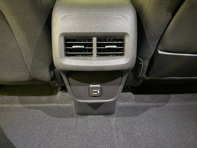 Used 2024 GMC Terrain SLE AWD/4WD image 22