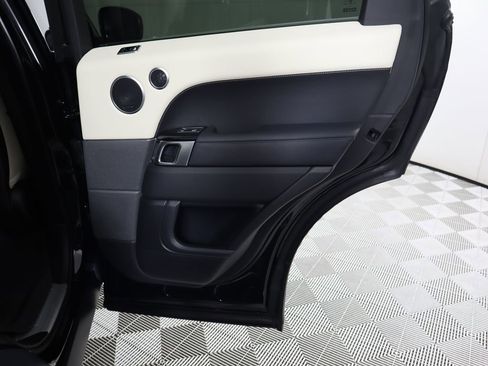 Used 2022 Land Rover Range Rover Sport HSE Silver Edition image 28