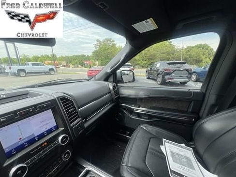 Used 2021 Ford Expedition Max Limited RWD image 11