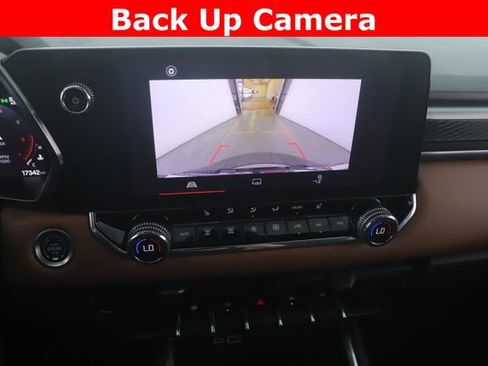Used 2024 GMC Canyon AT4 AWD/4WD image 22