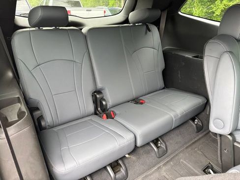 Used 2023 Buick Enclave Essence w/ Sport Touring Edition AWD/4WD image 20